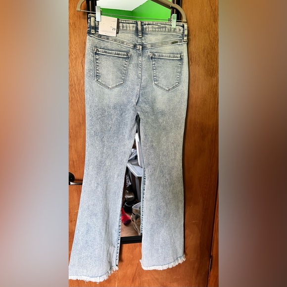 NWT KanCan light acid wash flared jeans - Picture 3 of 4